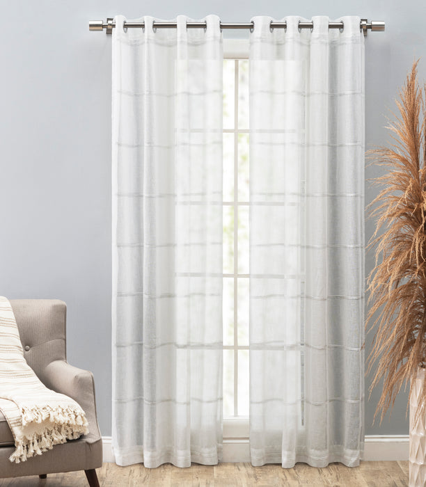 Horizon Stripe Grommet Panel